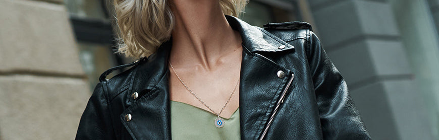 5 Chic Ways to Wear a Sterling Silver Necklace