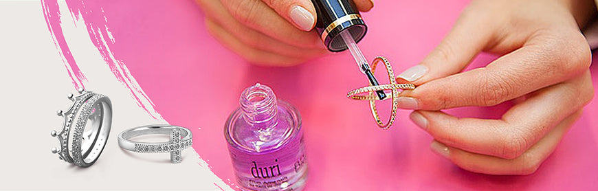 A Guide on Applying Clear Nail Polish on Jewelry