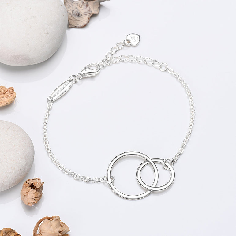 Minimalist Interlocking Circle Bracelet Sterling Silver Bracelets