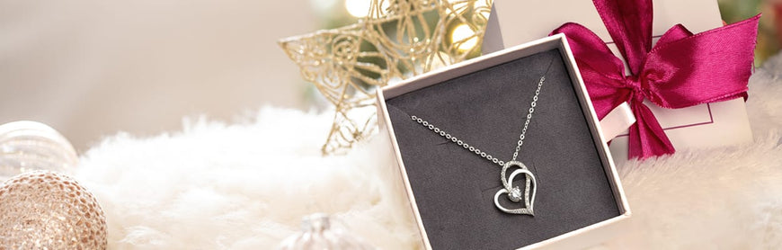 5 Romantic Christmas Proposal Ideas That Will Melt Your Heart