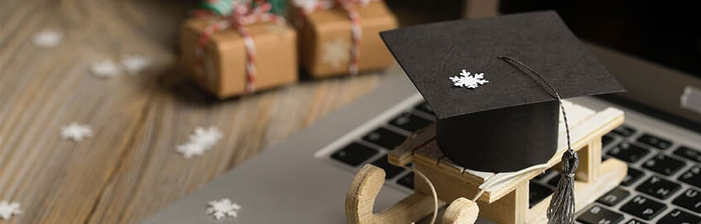 6 Stylish Graduation Gift Ideas They Will Absolutely Love