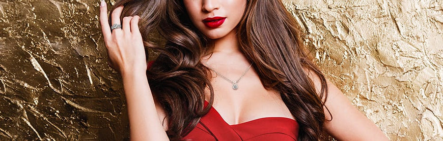 Guide on How to Wear Jewelry with Formal Attire - Eleganzia Jewelry Guide on How to Wear Jewelry with Formal Attire - Eleganzia Jewelry