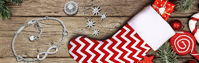 Happy Holidays: Stylish Stocking Stuffers for Jewelry Lovers