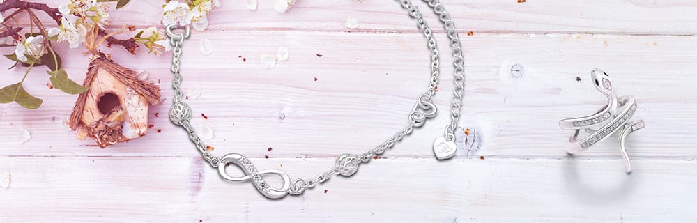 Spring Jewelry Trends: Tips to Bloom with Silver Jewelry