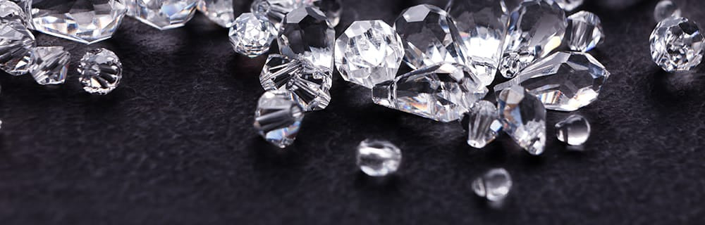Gemstone Facts: 8 Ways to Tell Cubic Zirconia from Diamond