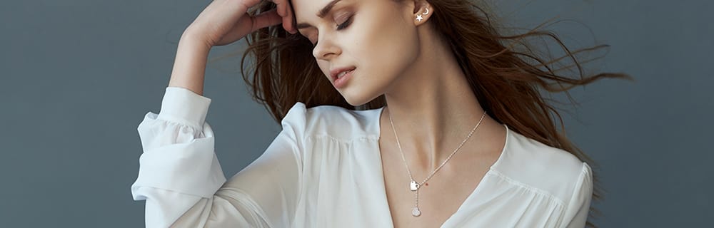 5 Reasons Why We Love Minimalist Jewelry