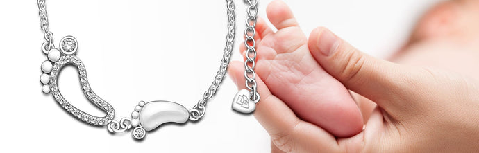 Mother’s Day Gift Ideas: Jewelry for New Mom Gifts