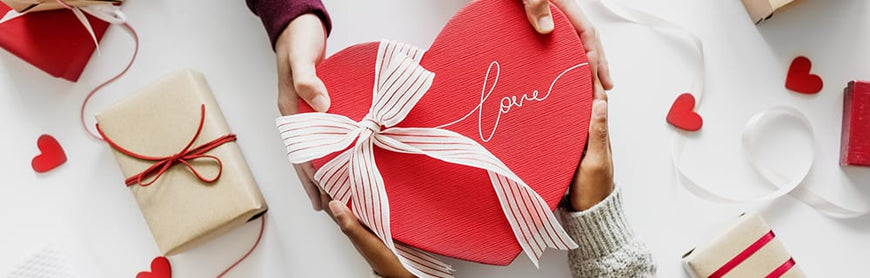 Valentine’s Day Gift Guide: 6 Romantic Jewelry Gift Ideas to Make Them Swoon